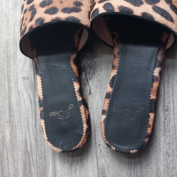 J. CREW Abbie slide sandals in leopard calf hair Women's Size 7 - Picture 9 of 13